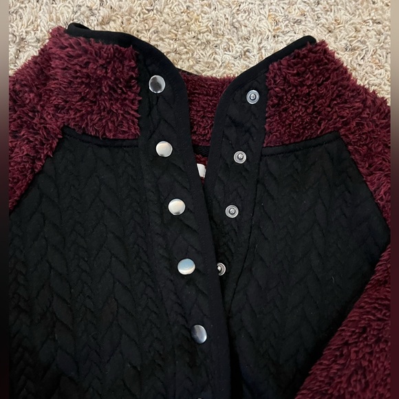 Maurice’s size M fluffy sweater - Picture 2 of 4